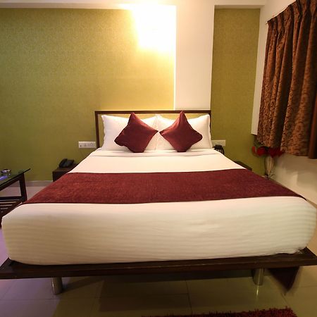 Oyo 2485 Hotel Kalash Inn Ahmedabad Exterior photo