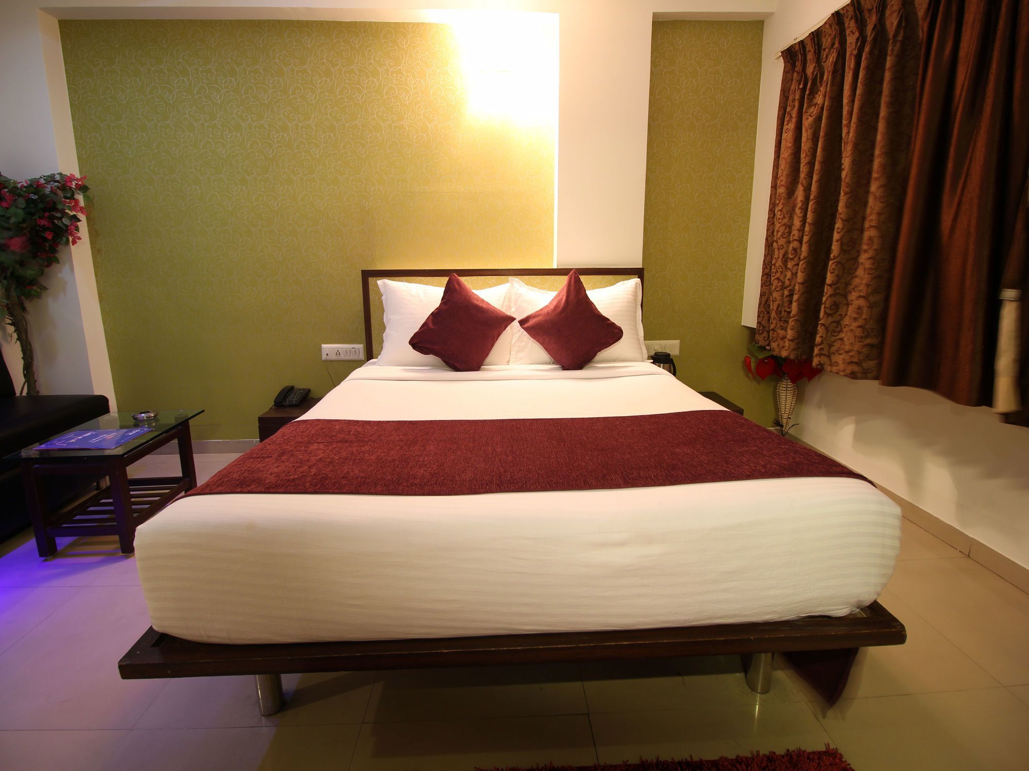 Oyo 2485 Hotel Kalash Inn Ahmedabad Exterior photo