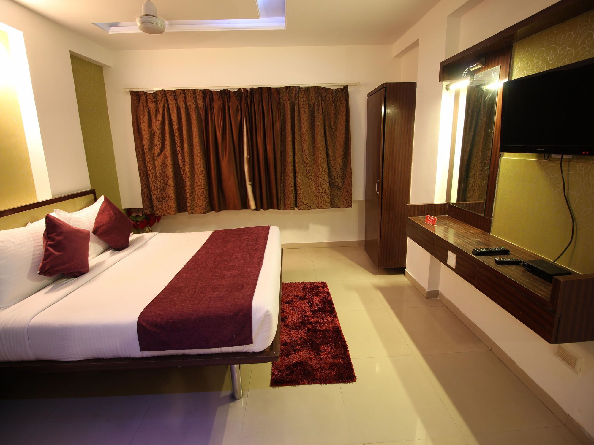 Oyo 2485 Hotel Kalash Inn Ahmedabad Exterior photo